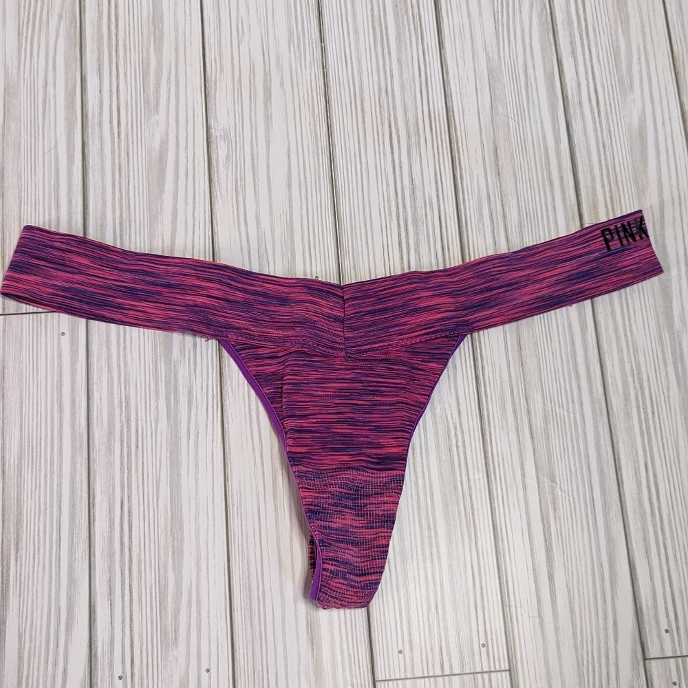 VS PINK Seamless Yoga Thong